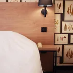 Logis & Restaurant - Le Saint-louis Hotel La Suze-sur-Sarthe