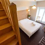 Hotel Logis & Restaurant - Le Saint-louis