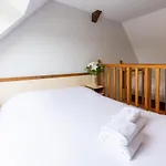 Hotel Logis & Restaurant - Le Saint-louis 3*