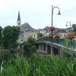 Logis & Restaurant - Le Saint-louis Hotel 3*