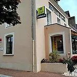 Hotel Logis & Restaurant - Le Saint-louis 3*