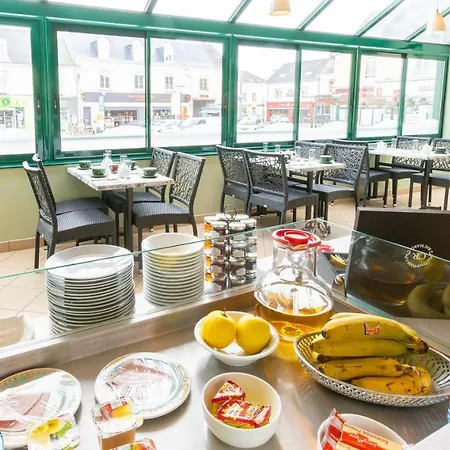 Logis Hotel & Restaurant - Le Saint-Louis