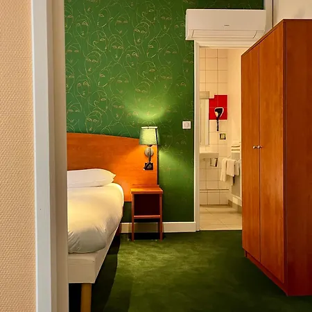 Logis Hotel & Restaurant - Le Saint-Louis Hotel La Suze-sur-Sarthe