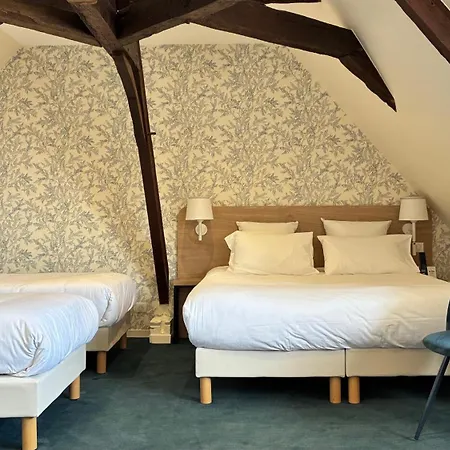 Logis & Restaurant - Le Saint-louis Hotel La Suze-sur-Sarthe