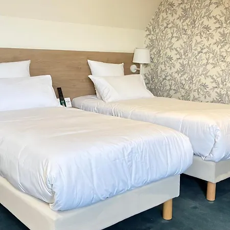 Hotel Logis & Restaurant - Le Saint-louis 3*