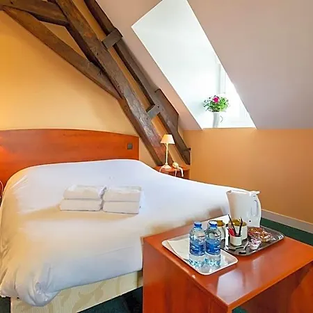 Hotel Logis & Restaurant - Le Saint-louis