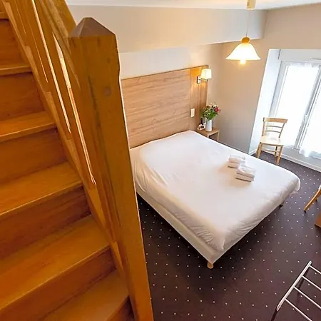 Logis & Restaurant - Le Saint-louis 3* La Suze-sur-Sarthe