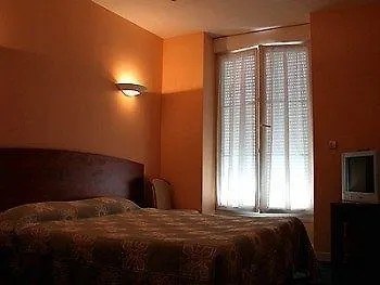 Logis Hôtel&restaurant - Le Saint-louis 3* La Suze-sur-Sarthe