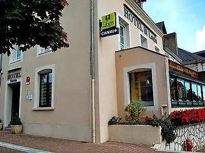 Hotel Logis Hôtel&restaurant - Le Saint-louis 3*