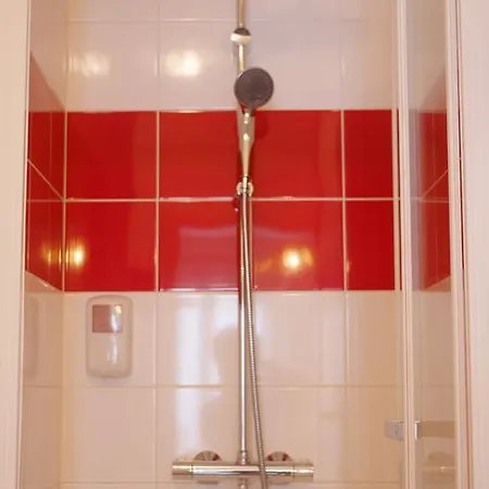 Hotel Logis Hotel & Restaurant - Le Saint-Louis 3*