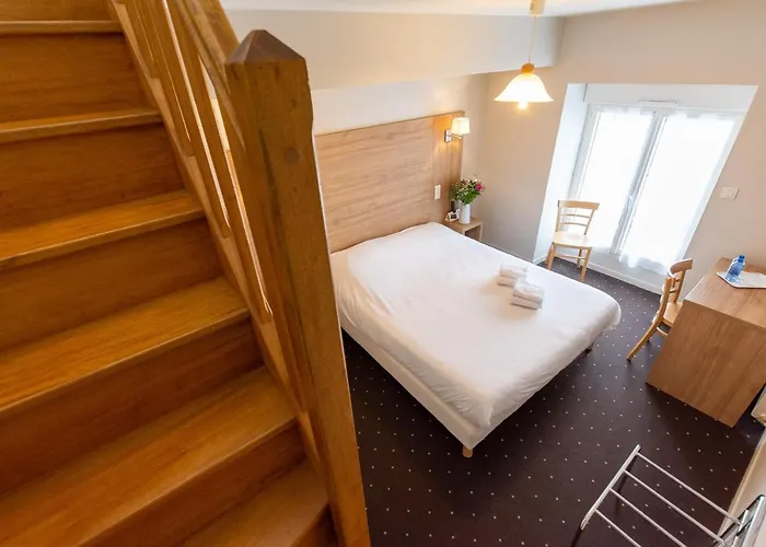 호텔 Logis & Restaurant - Le Saint-louis